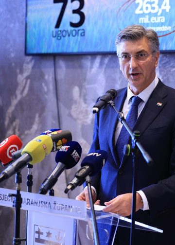 Plenković reterirao: nakon što je Milanović zaustavio slanje vojske, Vlada u Pariz  šalje policiju