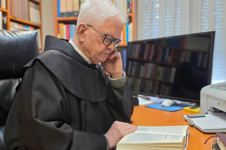 Fra Ivan Dugandžić: Trgovce Biblijom zanima prodaja, a ne sadržaj