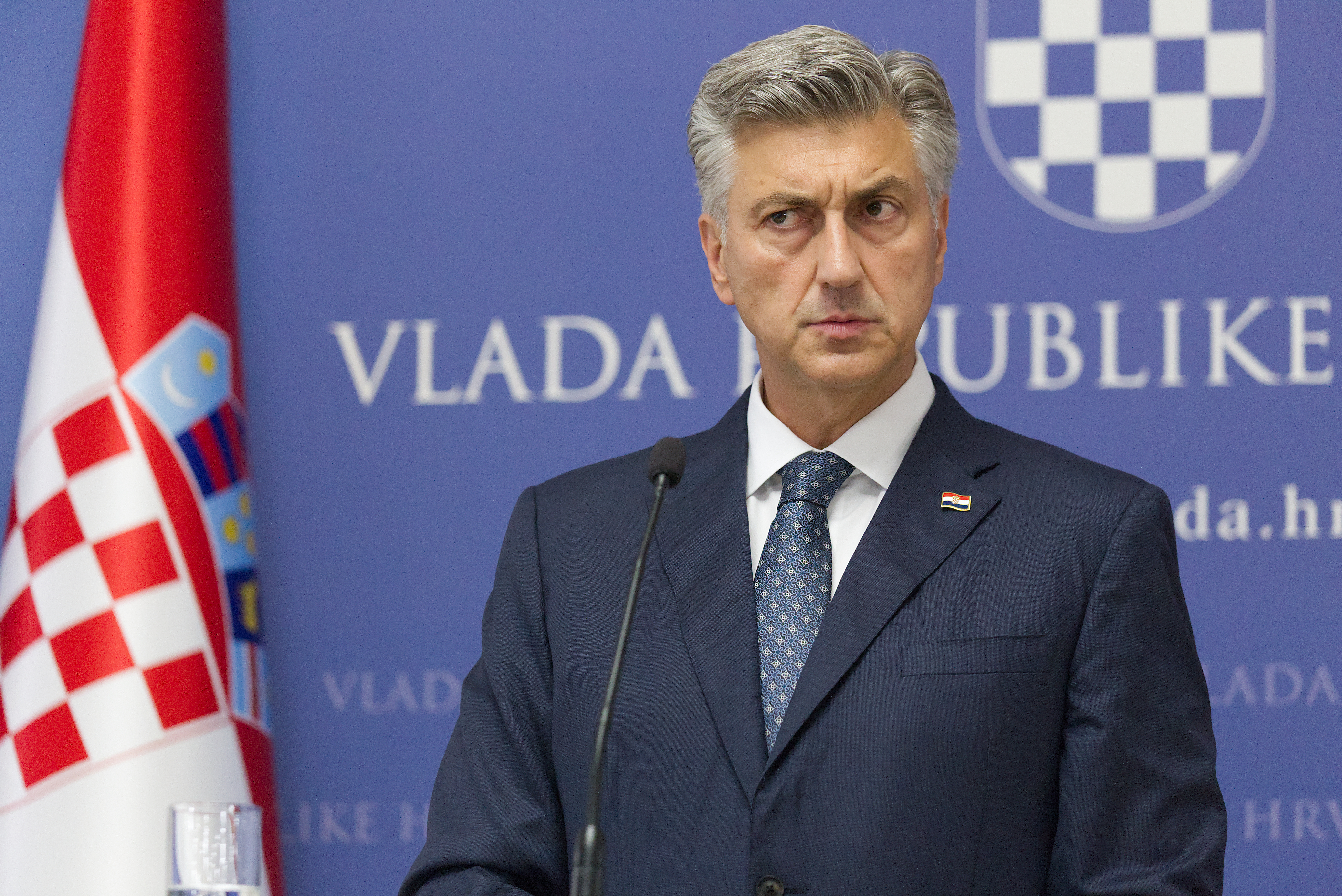 Tenzije u vladajućoj koaliciji: Plenković reagirao na Penavine napade na MUP i najavio razgovor s DP-om! Tenzije u vladajućoj koaliciji: Plenković reagirao na Penavine napade na MUP i najavio razgovor s DP-om!