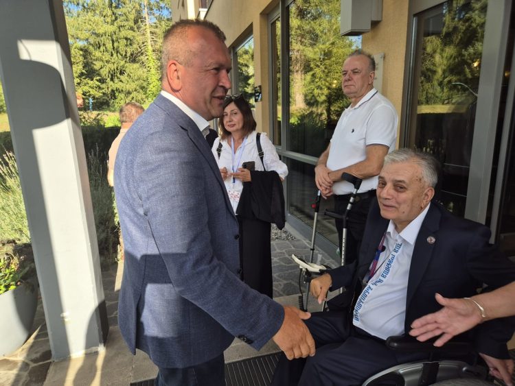 Velika obljetnica 100%-tnih HRVI-ja: Medved najavio ispravljanje dugogodišnje nepravde oko mirovina!