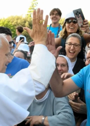 Crkvo u Argentini, ustani i zasini