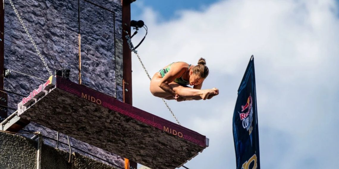 Slavlje Popovicija i Iffland na jubilarnom desetom Red Bull Cliff Divingu u Mostaru