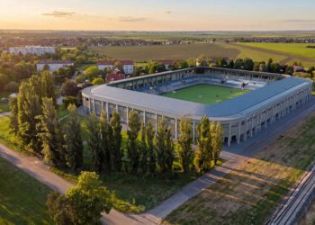 Branitelji iz BiH donirali novac za stadion u Vukovaru
