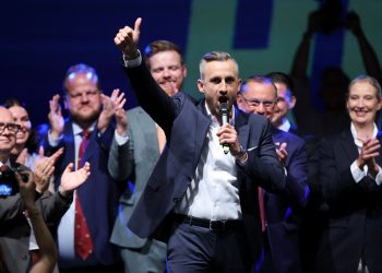 Nadmoćna pobjeda AfD-a najava je “zanimljivih vremena”