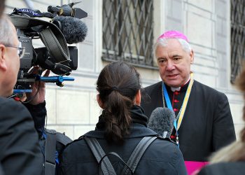 Kardinal Müller: Međureligijski dijalog ne znači odricanje od vlastitoga identiteta