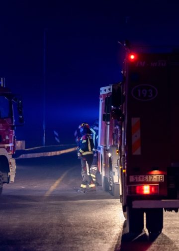 Požar iznad Solina pod kontrolom: 95 vatrogasaca obranilo kuće u Ninčevićima