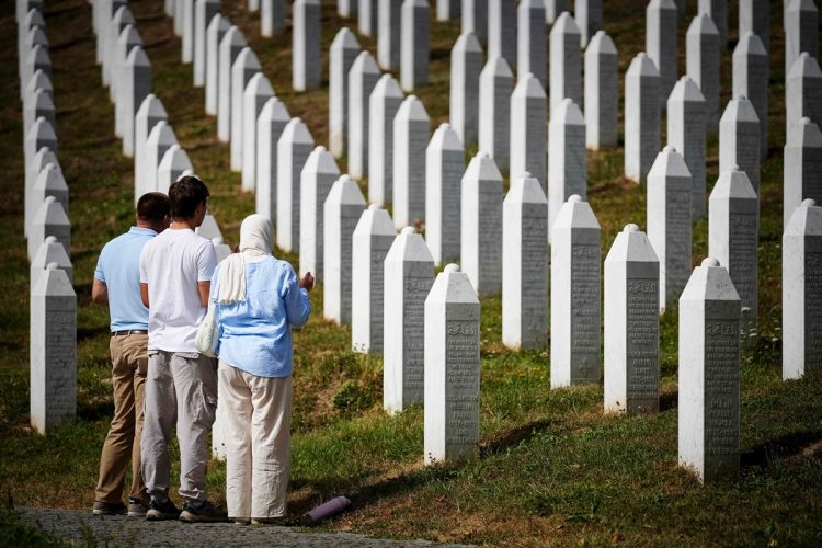 Majke Srebrenice oštro osudile četničku ideologiju i veličanje Ratka Mladića