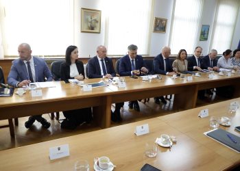 Plenković u Gospiću zbog ilegalnog otpada, građanska inicijativa odbila sastanak s Vladom