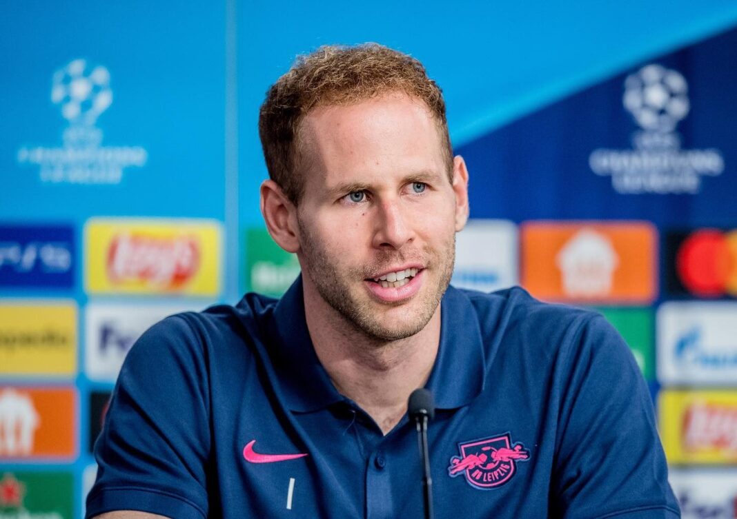 Vratar Villarreala Peter Gulacsi opljačan u vlastitom domu uz prijetnju pištoljem Vratar Villarreala Peter Gulacsi opljačan u vlastitom domu uz prijetnju pištoljem
