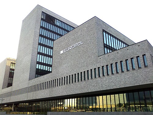 Europol razbio balkansku kriminalnu mrežu: 47 uhićenih, jedan u Hrvatskoj Europol razbio balkansku kriminalnu mrežu: 47 uhićenih, jedan u Hrvatskoj
