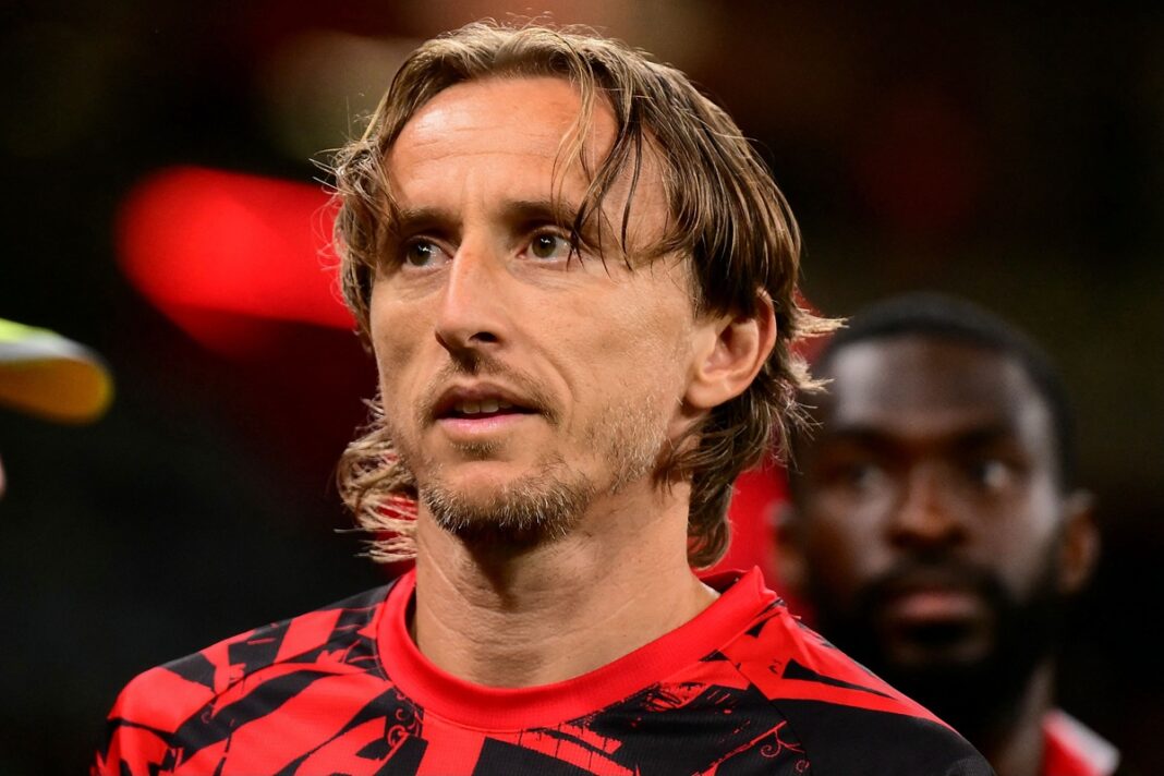 Modrić ušao s klupe i asistirao za izjednačenje Milana kod Sassuola, nastupio i Ćaleta-Car Modrić ušao s klupe i asistirao za izjednačenje Milana kod Sassuola, nastupio i Ćaleta-Car