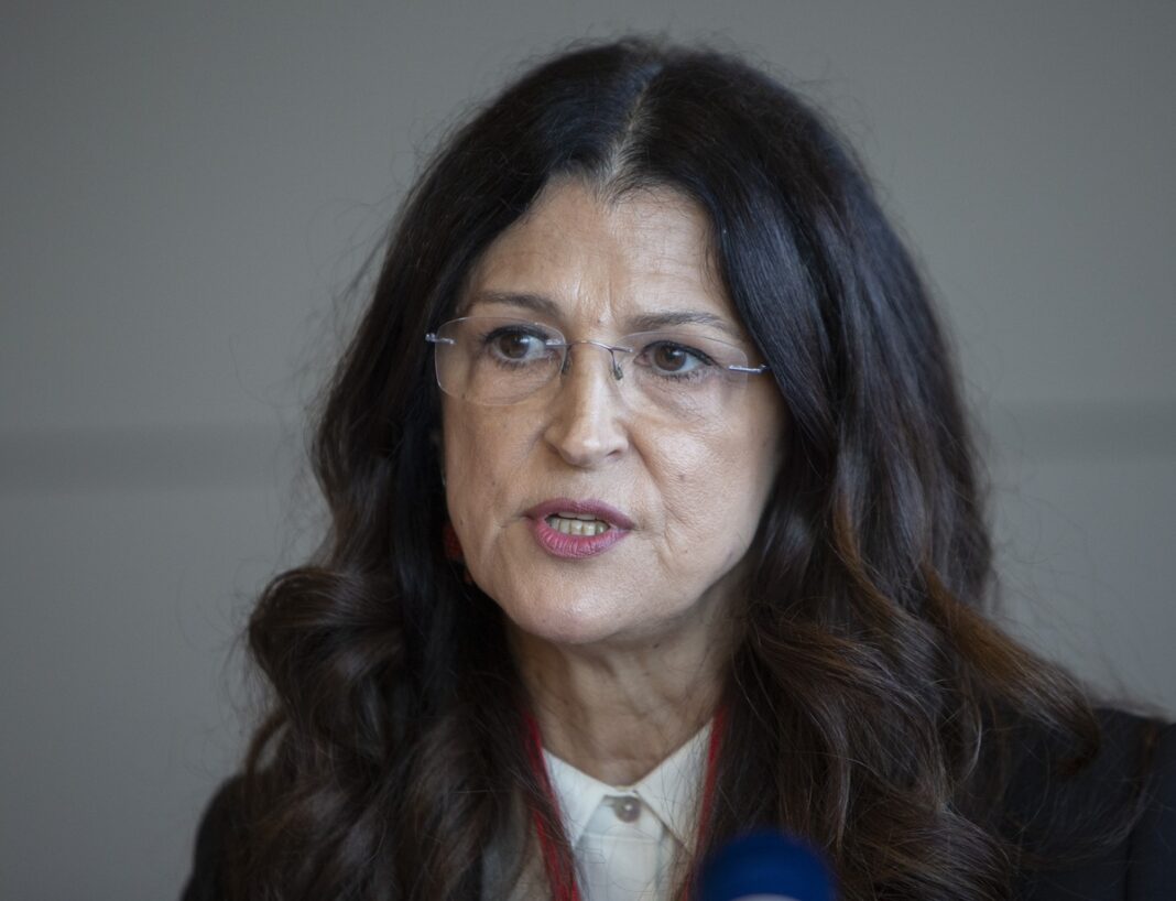 Eurozastupnica vodila sestru i prijatelje u Strasbourg na teret građana, šef SDP-a traži hitne odgovore! Eurozastupnica vodila sestru i prijatelje u Strasbourg na teret građana, šef SDP-a traži hitne odgovore!