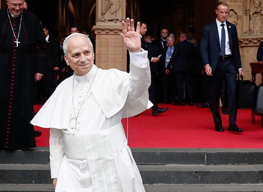 Papa Lav XIV. proveo mirnu noć u bolnici nakon operacije raka pluća Papa Lav XIV. proveo mirnu noć u bolnici nakon operacije raka pluća
