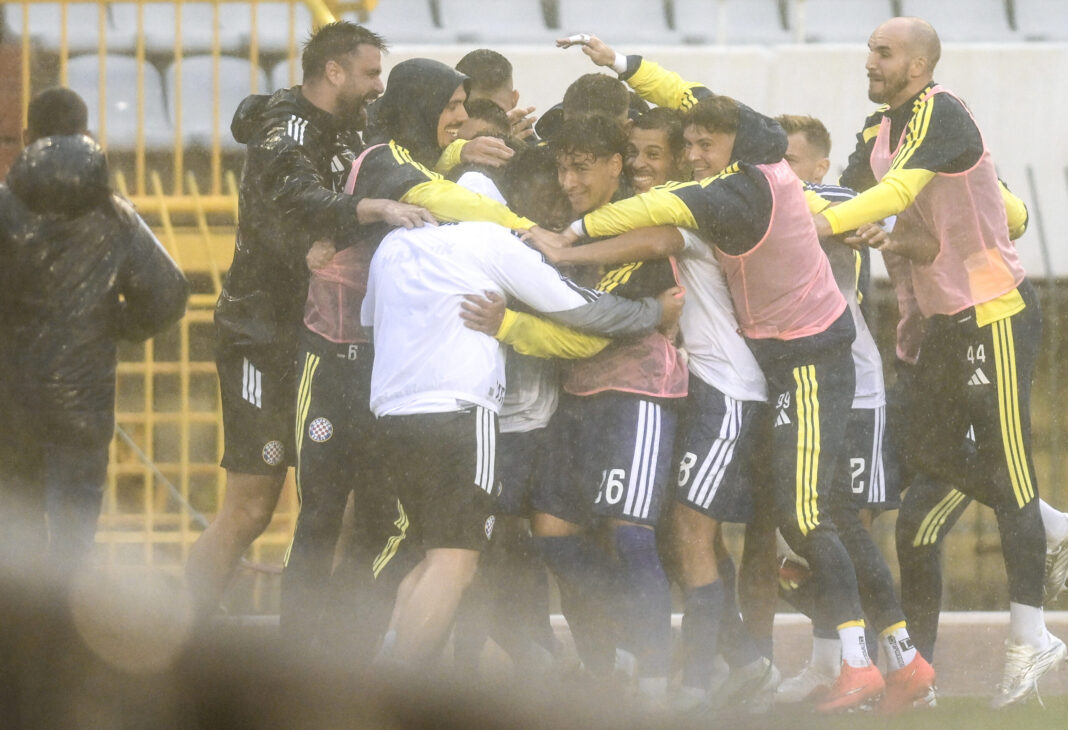 Hrgović: ‘Molio sam se samo da Dinamo ne zabije gol, jedva čekamo Ajax’ Hrgović: ‘Molio sam se samo da Dinamo ne zabije gol, jedva čekamo Ajax’