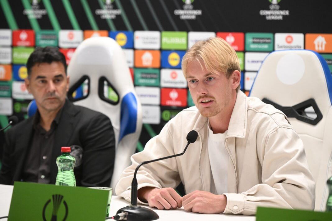 Zvijezda Ajaxa Julian Brandt uoči Poljuda: “Nismo favoriti protiv Hajduka u Splitu” Zvijezda Ajaxa Julian Brandt uoči Poljuda: “Nismo favoriti protiv Hajduka u Splitu”