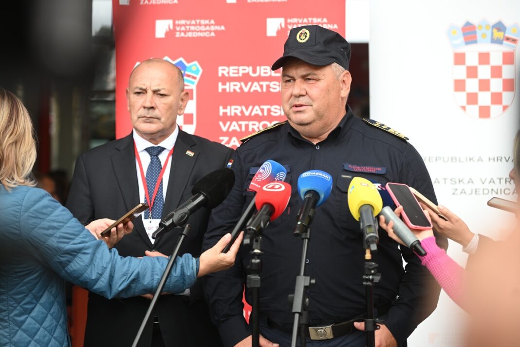 Rekordna i najteža godina za naše heroje! Tucaković upozorio: “Ovo je najduža sezona u povijesti, požari još traju!” Rekordna i najteža godina za naše heroje! Tucaković upozorio: “Ovo je najduža sezona u povijesti, požari još traju!”
