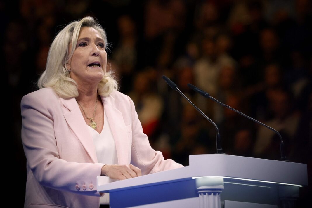 Le Pen pokrenula kampanju u gradu Ivane Orleanske: Budućnost pripada nama Le Pen pokrenula kampanju u gradu Ivane Orleanske: Budućnost pripada nama