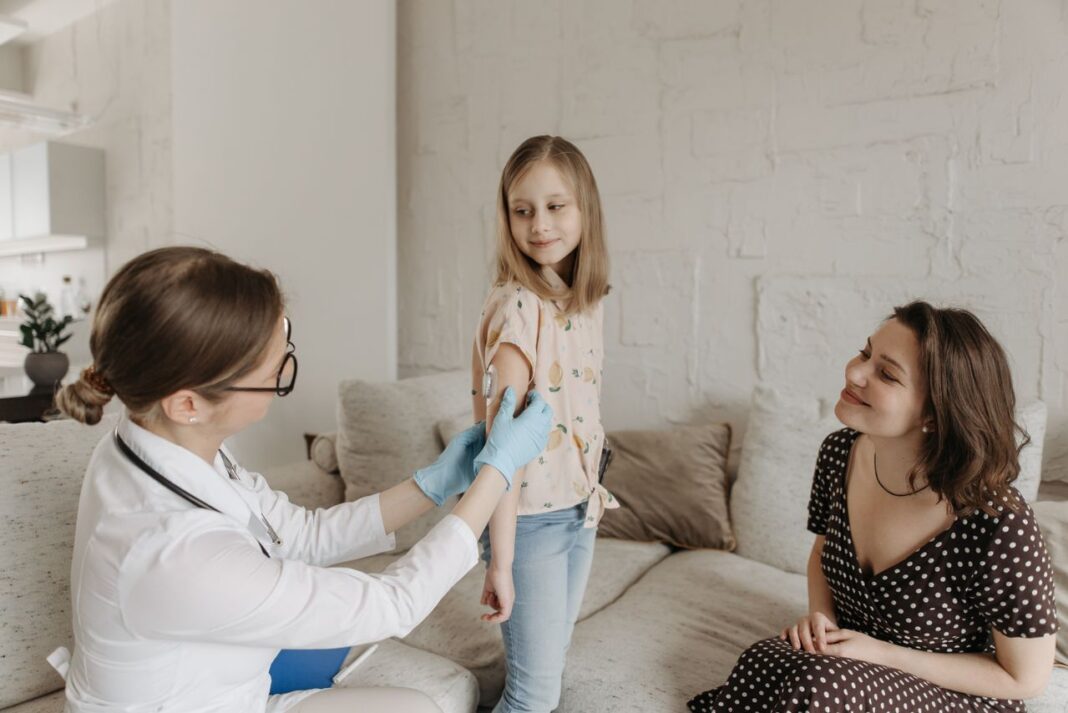 Djeca cijepljena protiv tuberkuloze oboljela od osteomijelitisa, HALMED povukao cjepiva, kažu da je bolest ionako rijetka Djeca cijepljena protiv tuberkuloze oboljela od osteomijelitisa, HALMED povukao cjepiva, kažu da je bolest ionako rijetka